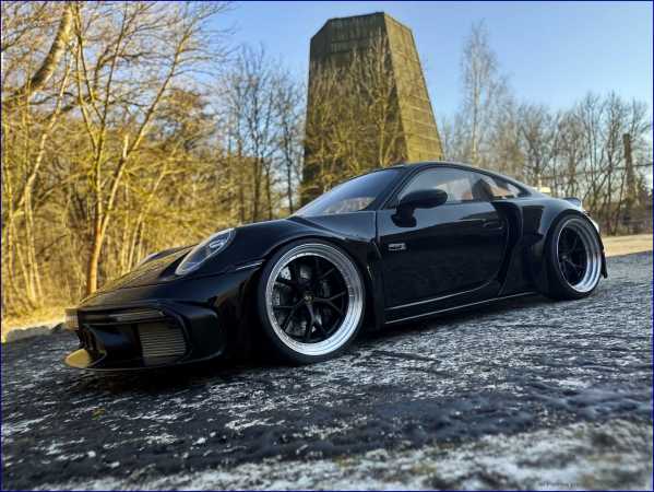 1:18 Porsche 911 Brabus 900 Rocket R 2023 - Breitbau - inkl. OVP